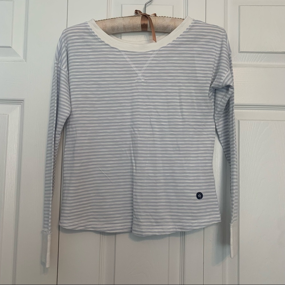 Abercrombie Round Neck Long Sleeve White and Light Blue Striped Soft Tee Size XS
